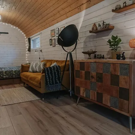 Kisvacok Tiny House Kismaros