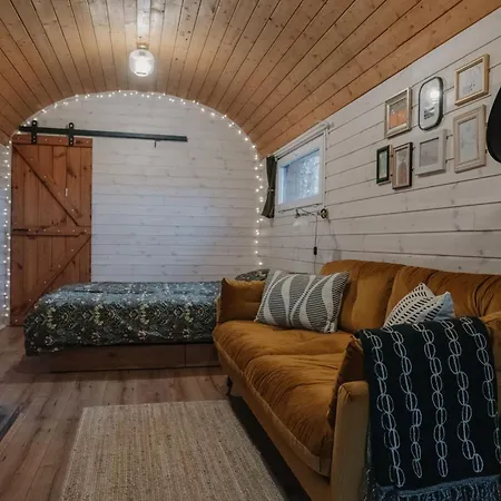 Kisvacok Tiny House